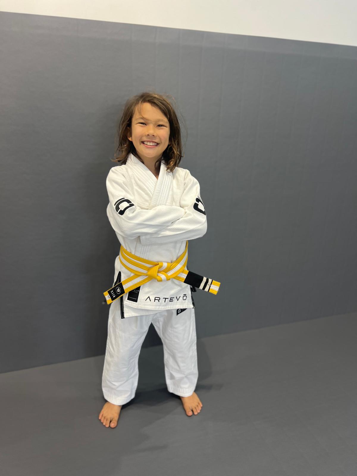 Artevō Kids Signup Gi. 